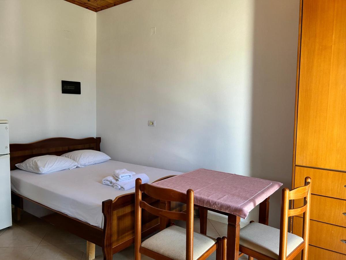 Guesthouse Dollomaja Ksamil Dış mekan fotoğraf