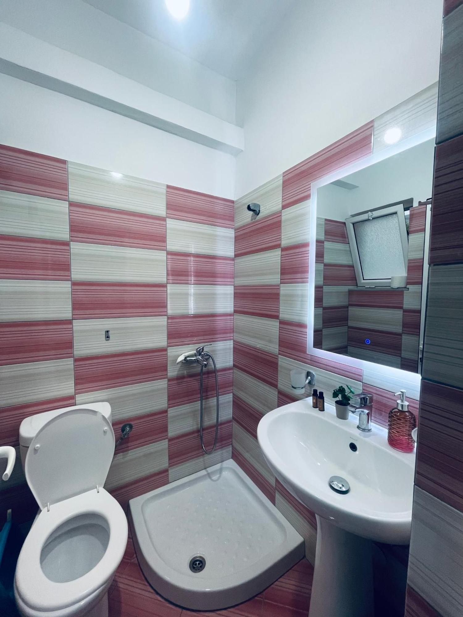Guesthouse Dollomaja Ksamil Dış mekan fotoğraf