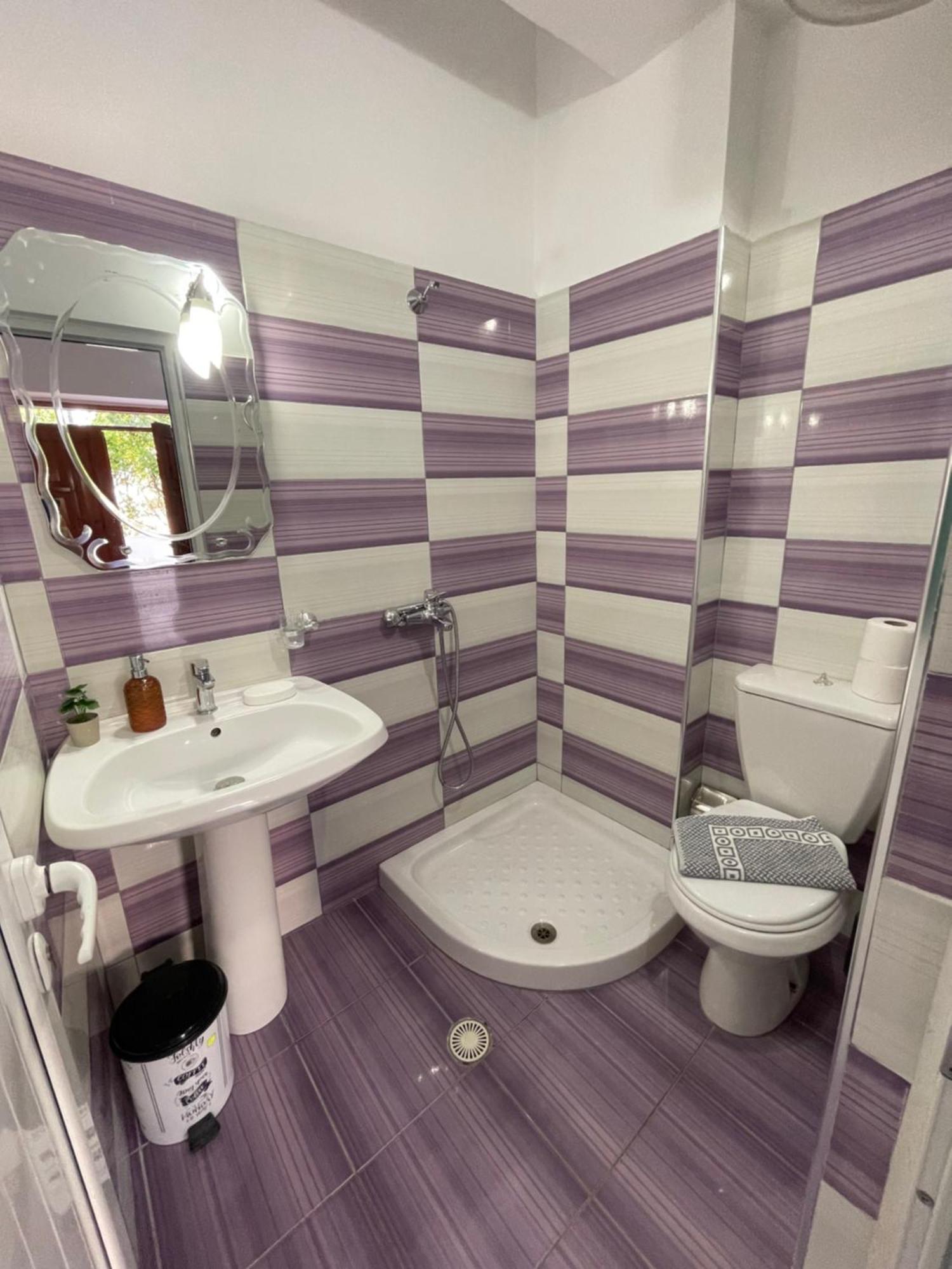 Guesthouse Dollomaja Ksamil Dış mekan fotoğraf
