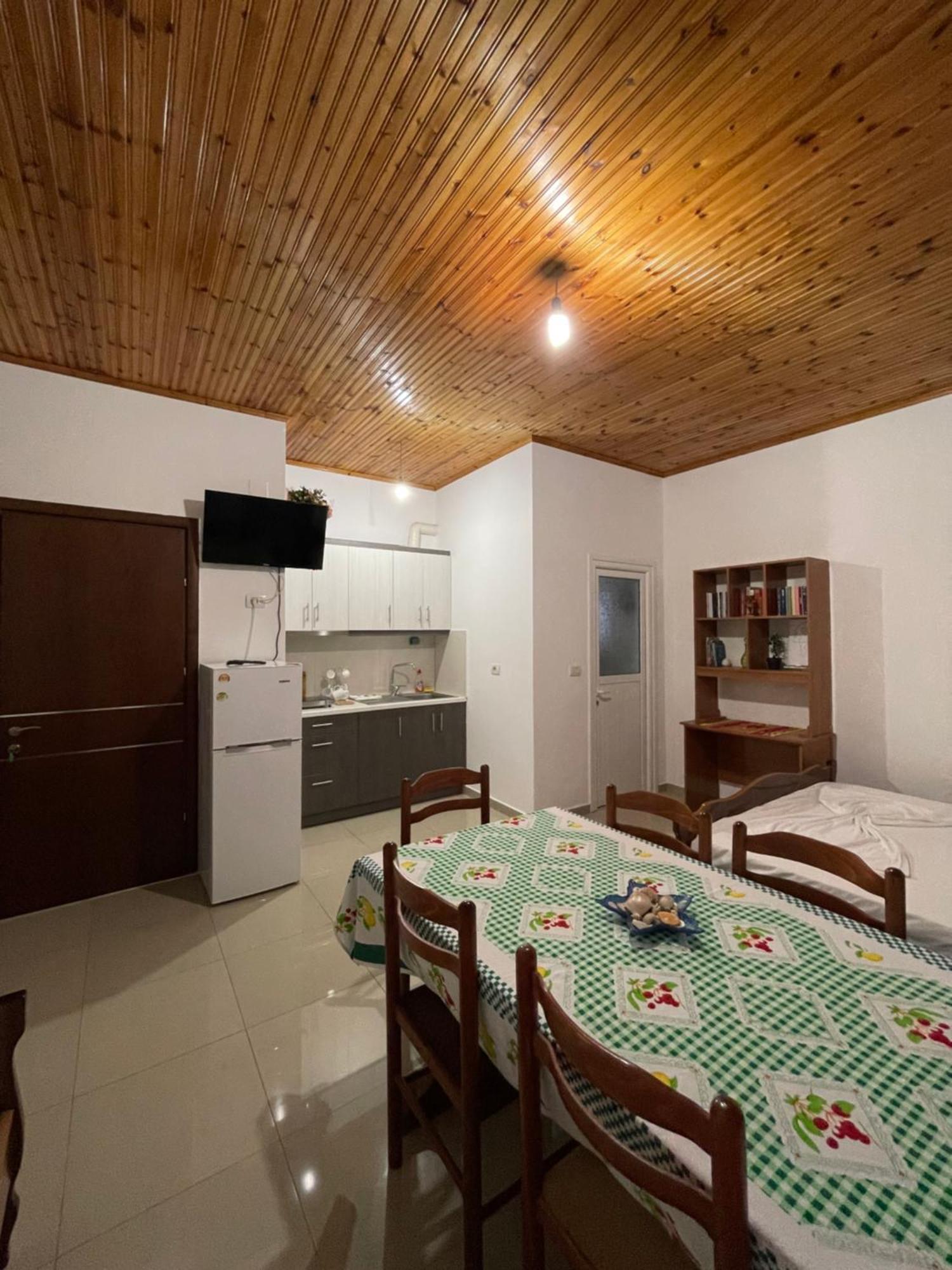 Guesthouse Dollomaja Ksamil Dış mekan fotoğraf